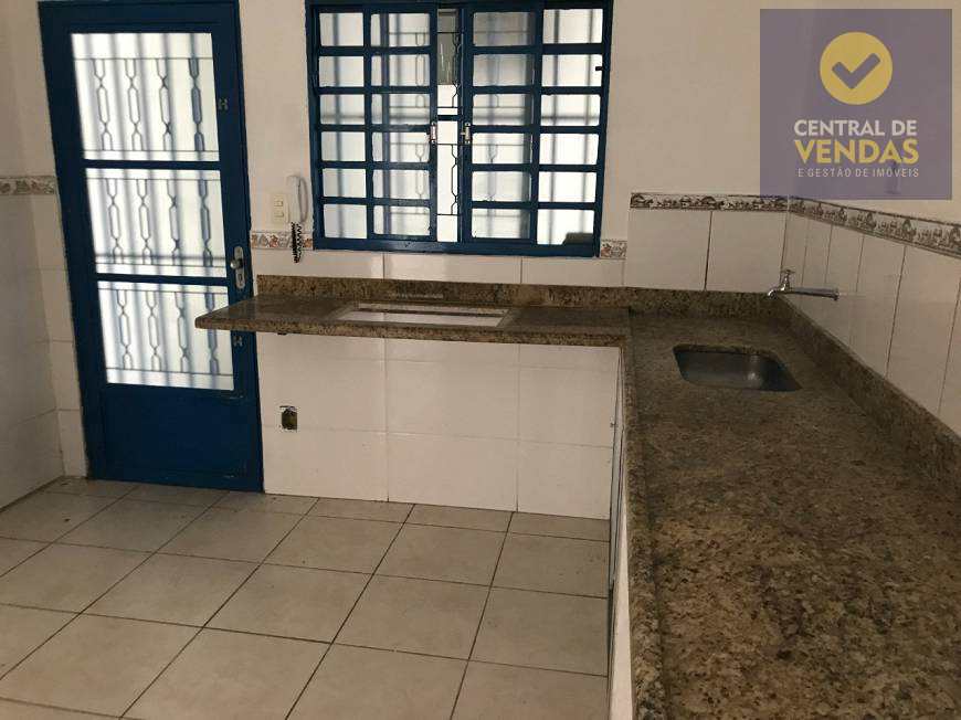 Casa à venda com 3 quartos, 360m² - Foto 12