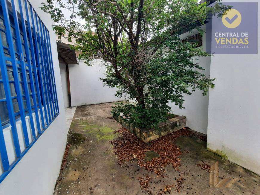 Casa à venda com 3 quartos, 360m² - Foto 13