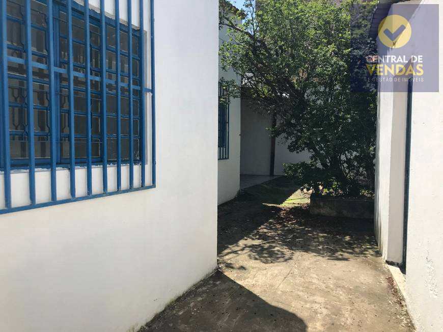 Casa à venda com 3 quartos, 360m² - Foto 11