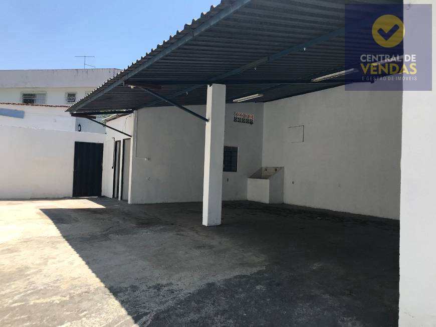 Casa à venda com 3 quartos, 360m² - Foto 10