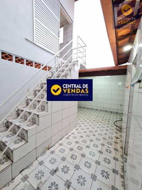 Casa à venda com 4 quartos, 180m² - Foto 18