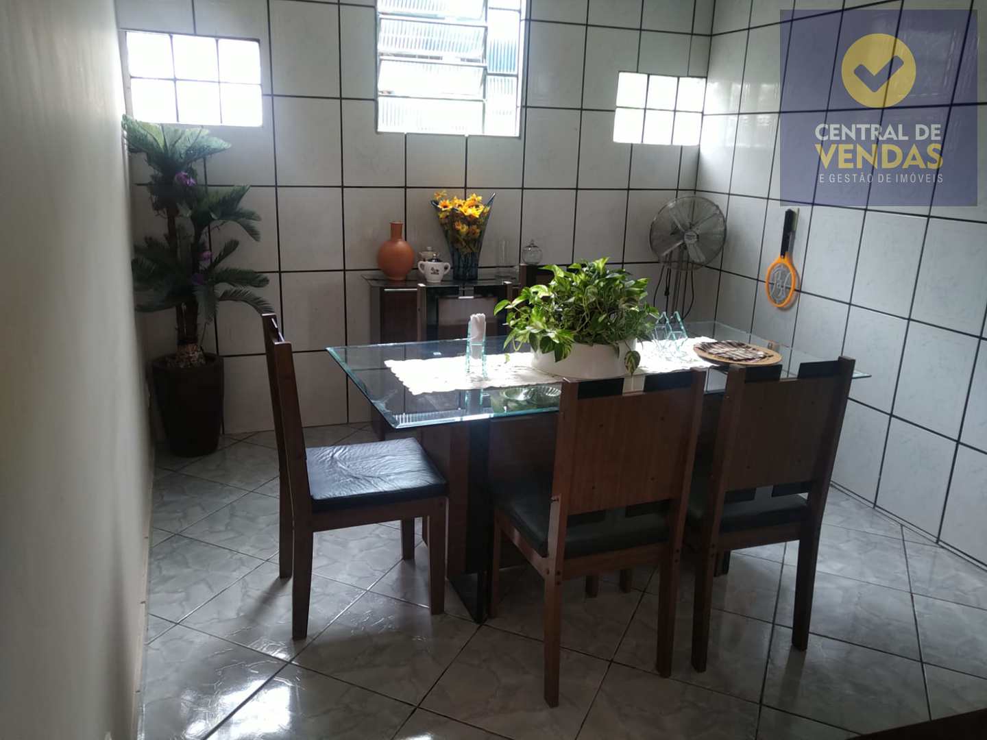 Casa à venda com 5 quartos, 300m² - Foto 9