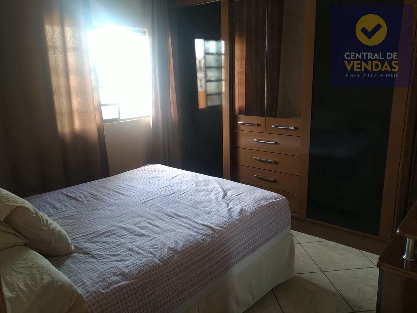 Casa à venda com 5 quartos, 300m² - Foto 22