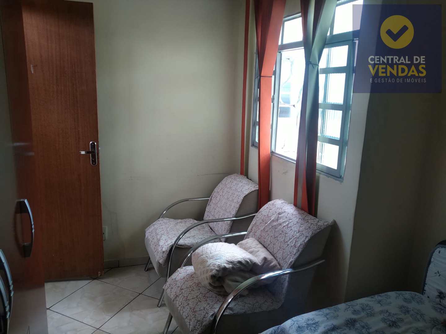 Casa à venda com 5 quartos, 300m² - Foto 6