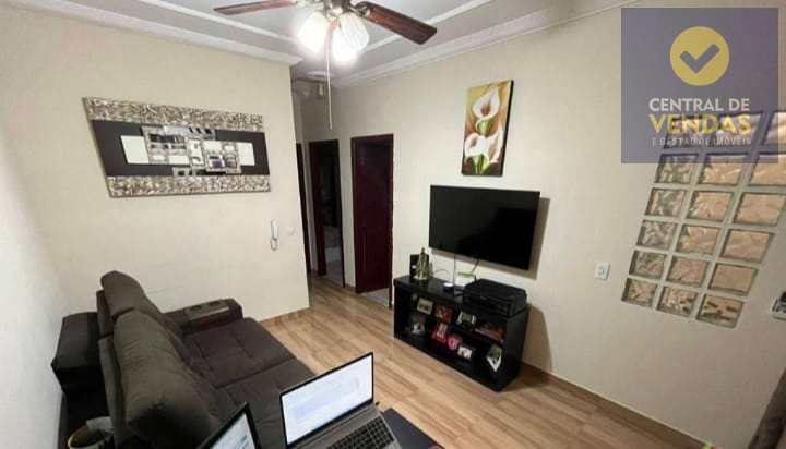 Casa à venda com 2 quartos, 75m² - Foto 4