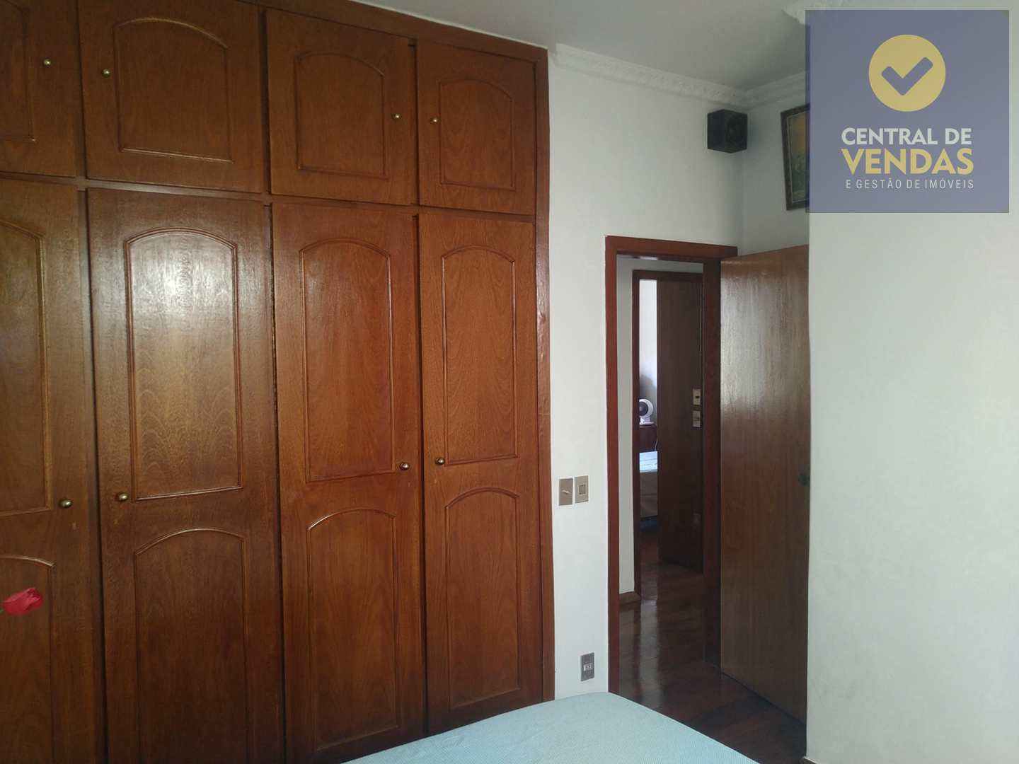 Casa à venda com 4 quartos, 350m² - Foto 31