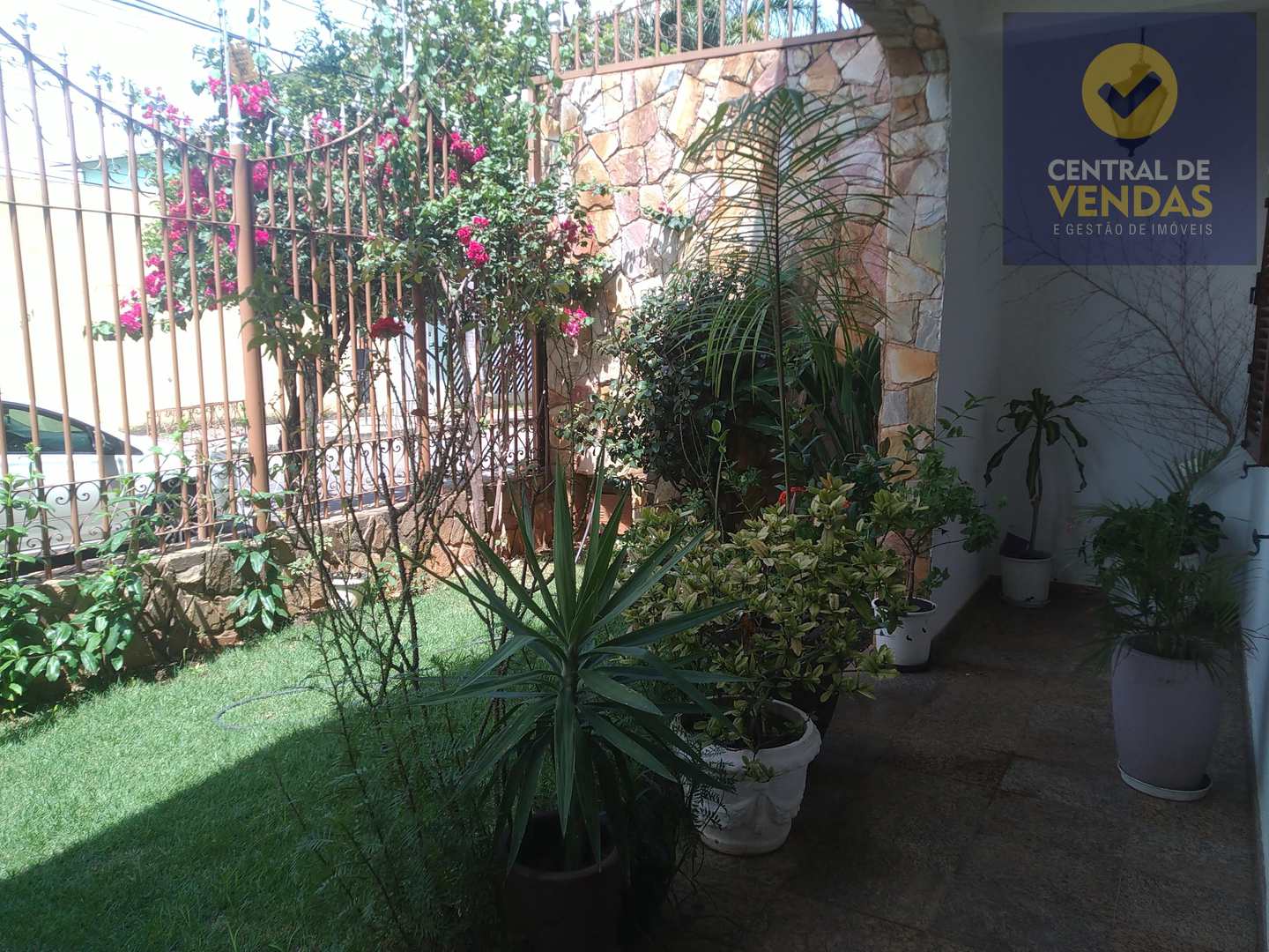 Casa à venda com 4 quartos, 350m² - Foto 7