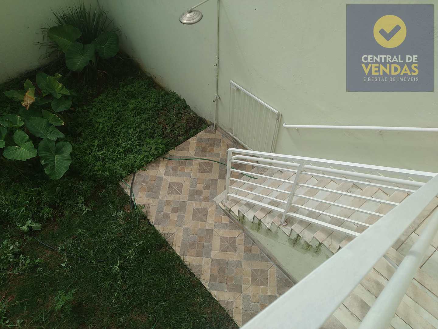 Casa para alugar com 3 quartos, 130m² - Foto 32