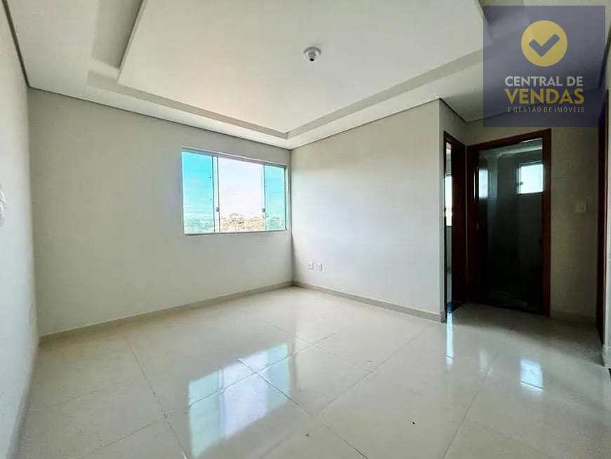 Apartamento à venda com 2 quartos, 42m² - Foto 3