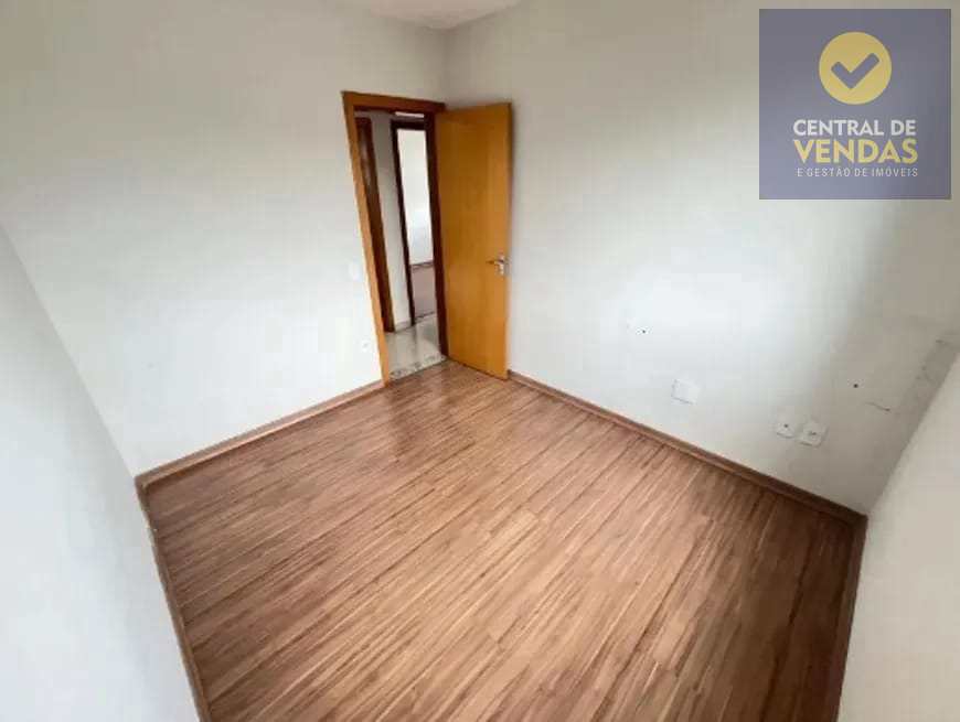 Apartamento à venda com 3 quartos, 70m² - Foto 4