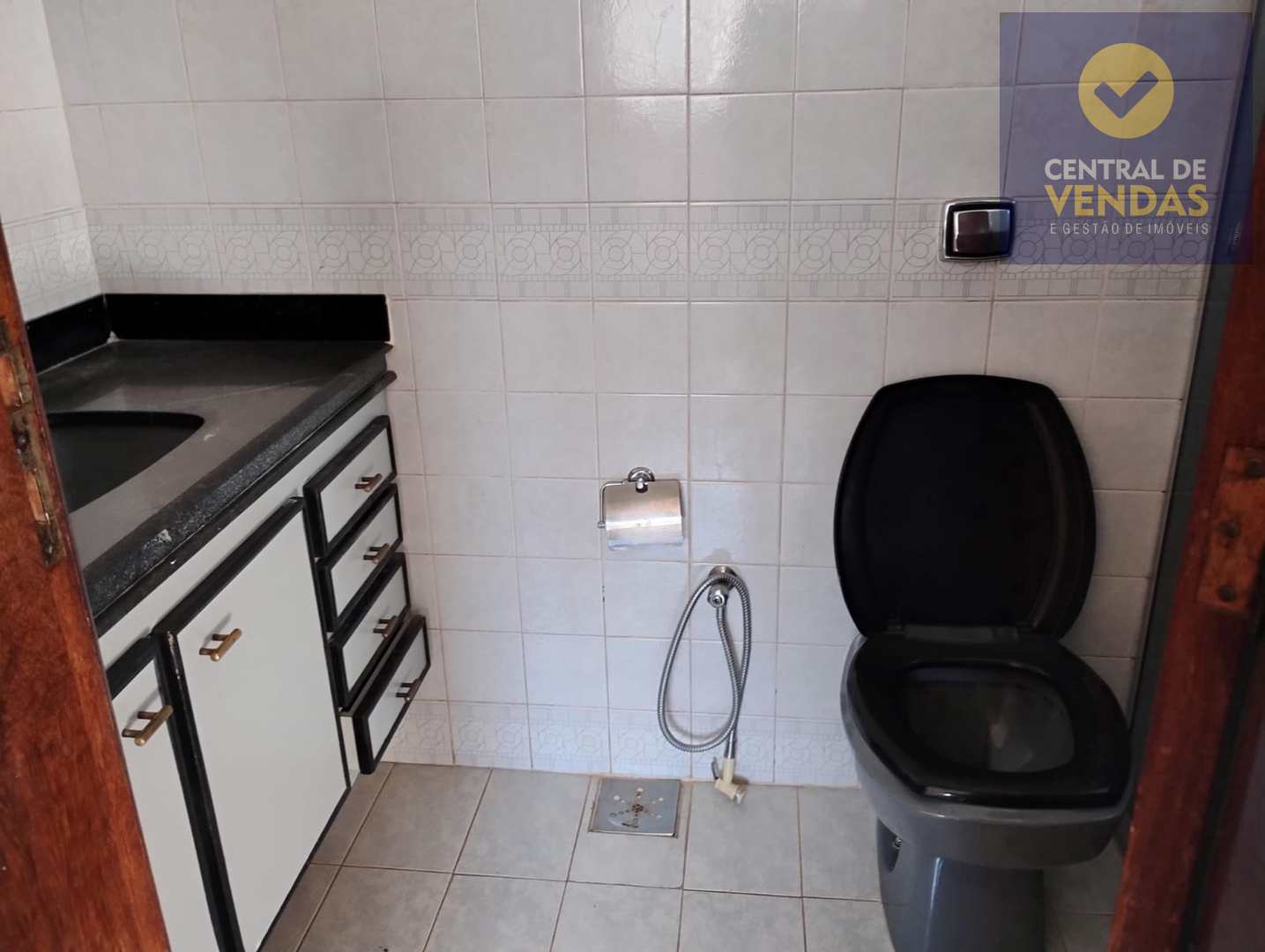 Casa para alugar com 5 quartos, 360m² - Foto 30