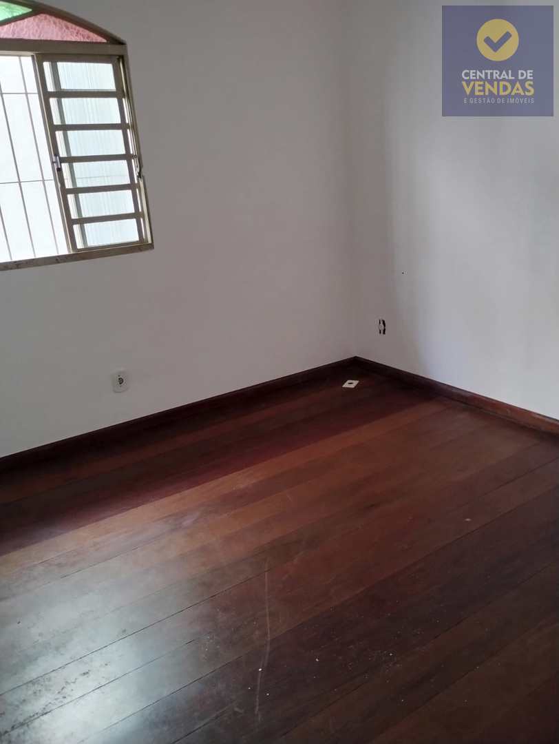 Casa para alugar com 5 quartos, 360m² - Foto 7