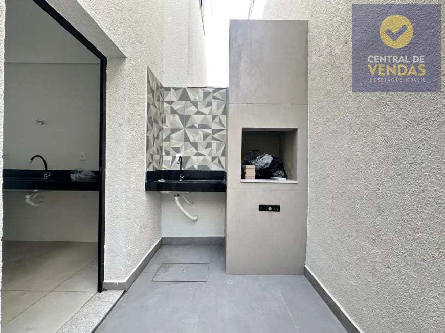 Casa à venda com 2 quartos, 84m² - Foto 5