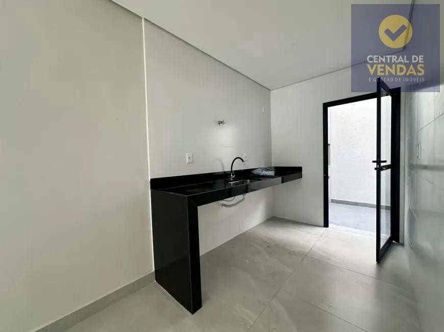 Casa à venda com 2 quartos, 84m² - Foto 9