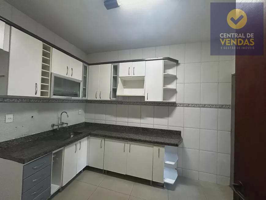 Casa à venda com 3 quartos, 104m² - Foto 32