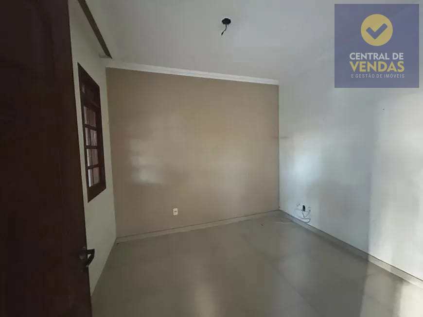 Casa à venda com 3 quartos, 104m² - Foto 5