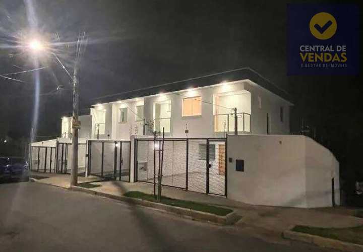 Casa à venda com 3 quartos, 150m² - Foto 2