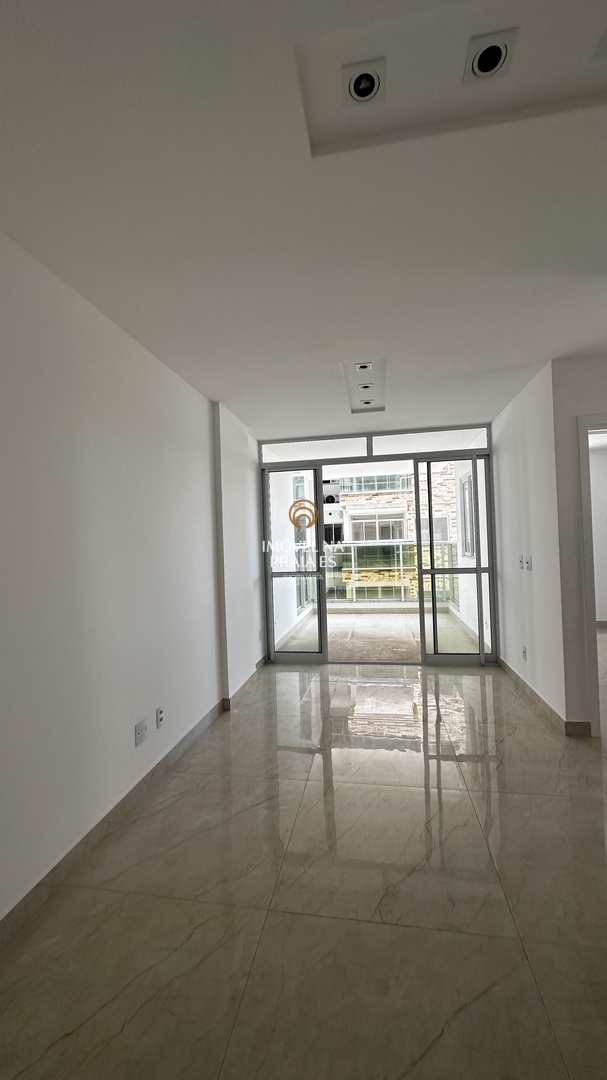 Apartamento à venda com 2 quartos, 64m² - Foto 4