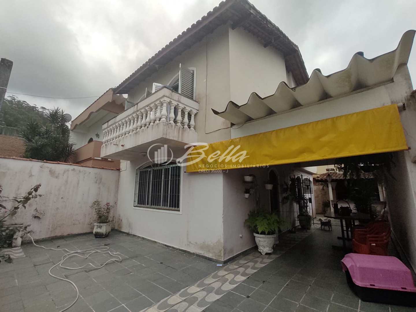 Sobrado com 3 dorms, Vila São Paulo, Mongaguá - R$ 400 mil, Cod: 291