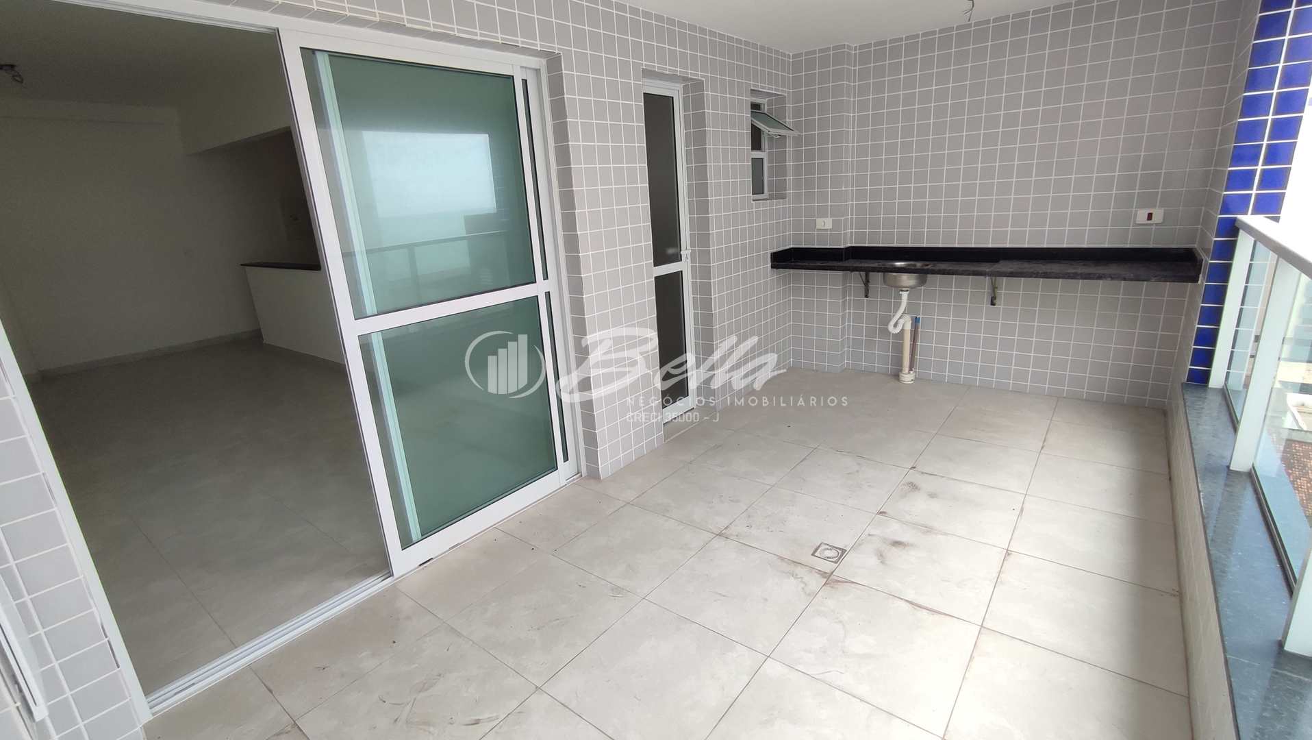 Apartamento à venda com 2 quartos, 79m² - Foto 4