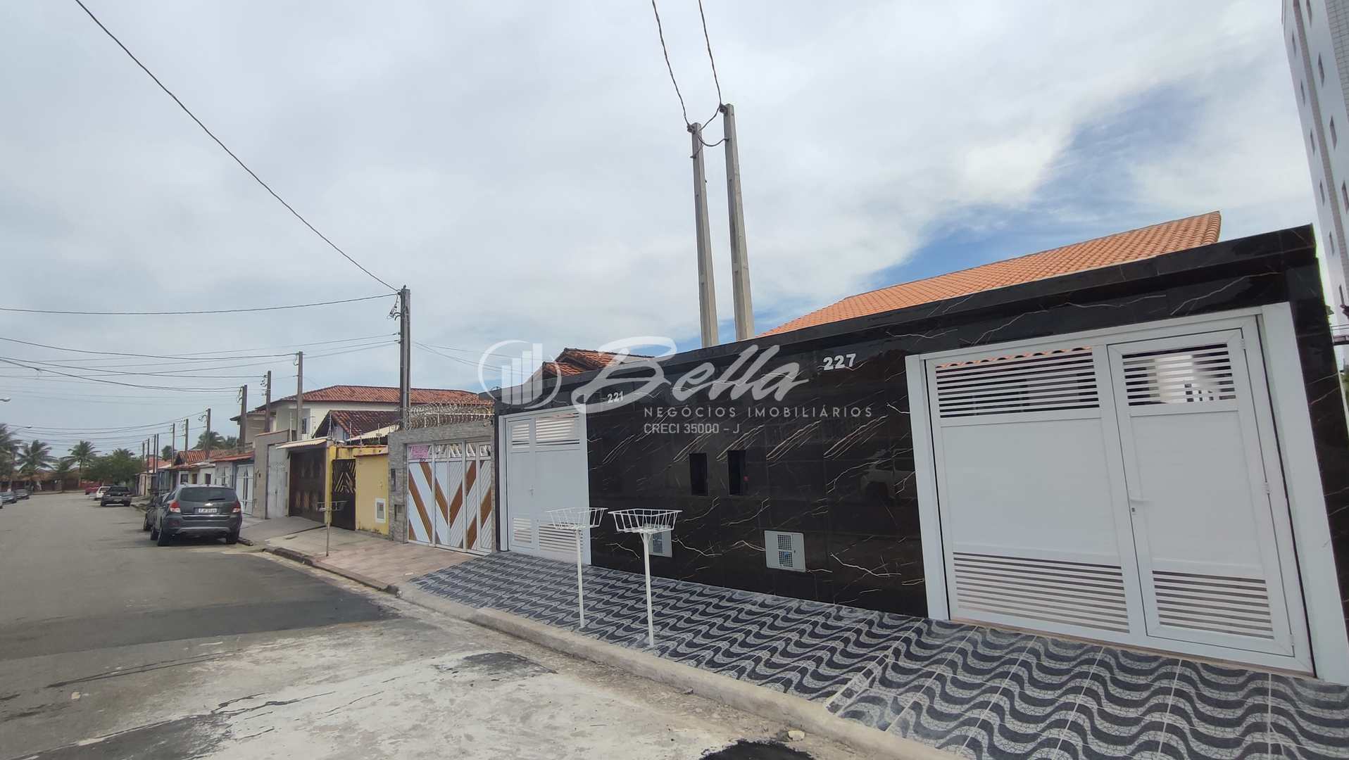 Casa com 2 dorms, Itaóca, Mongaguá - R$ 420 mil, Cod: 982