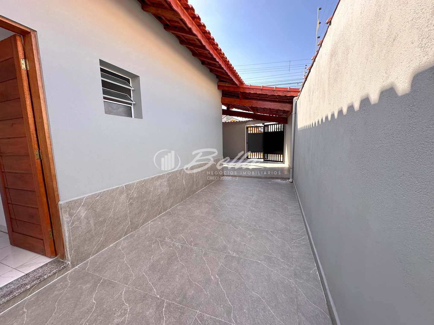 Casa à venda com 2 quartos, 80m² - Foto 18