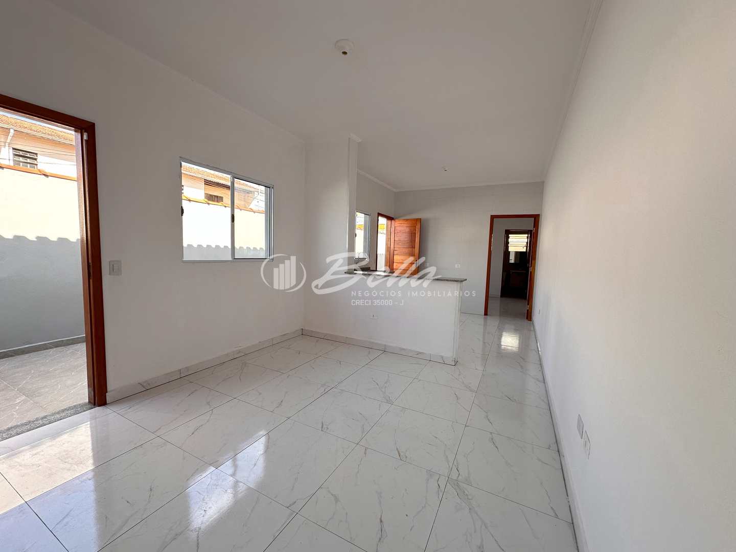 Casa à venda com 2 quartos, 80m² - Foto 6