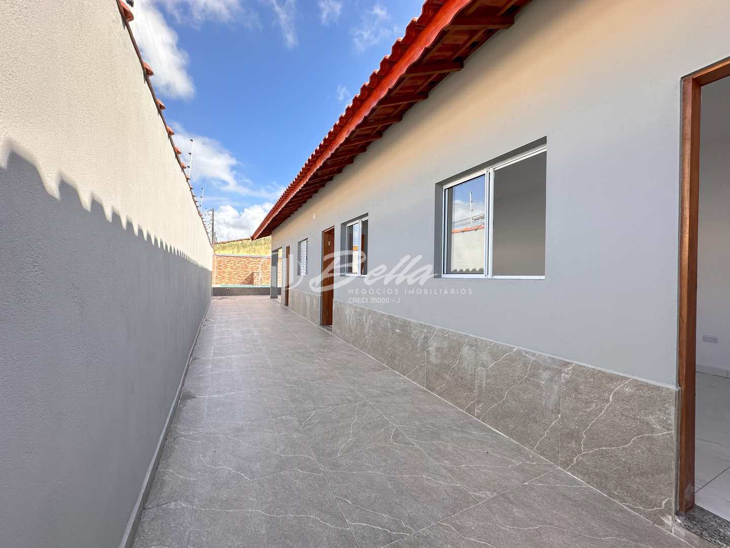 Casa à venda com 2 quartos, 80m² - Foto 5