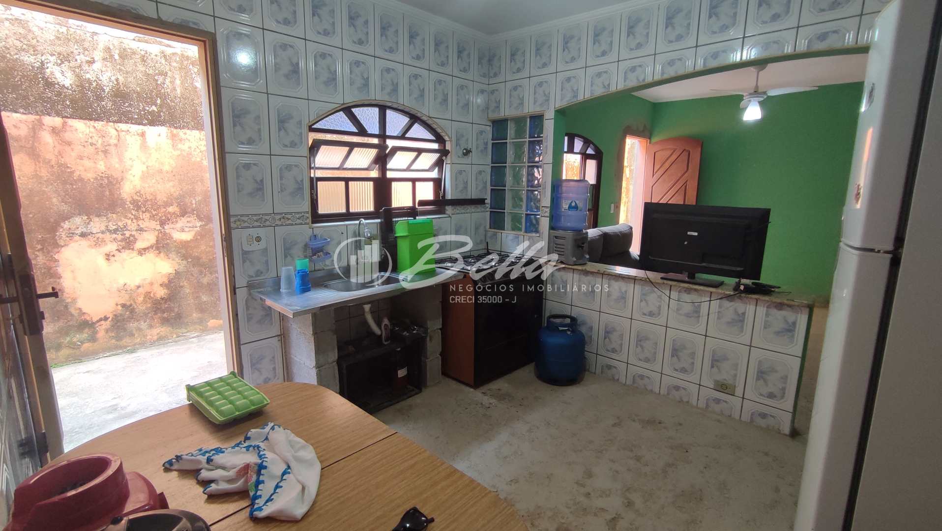 Casa à venda com 2 quartos, 70m² - Foto 6