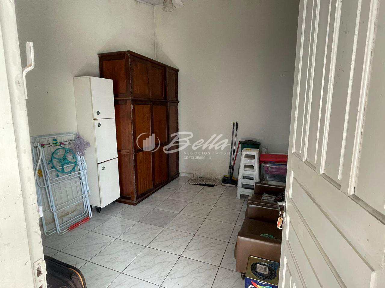 Casa à venda com 2 quartos, 60m² - Foto 14