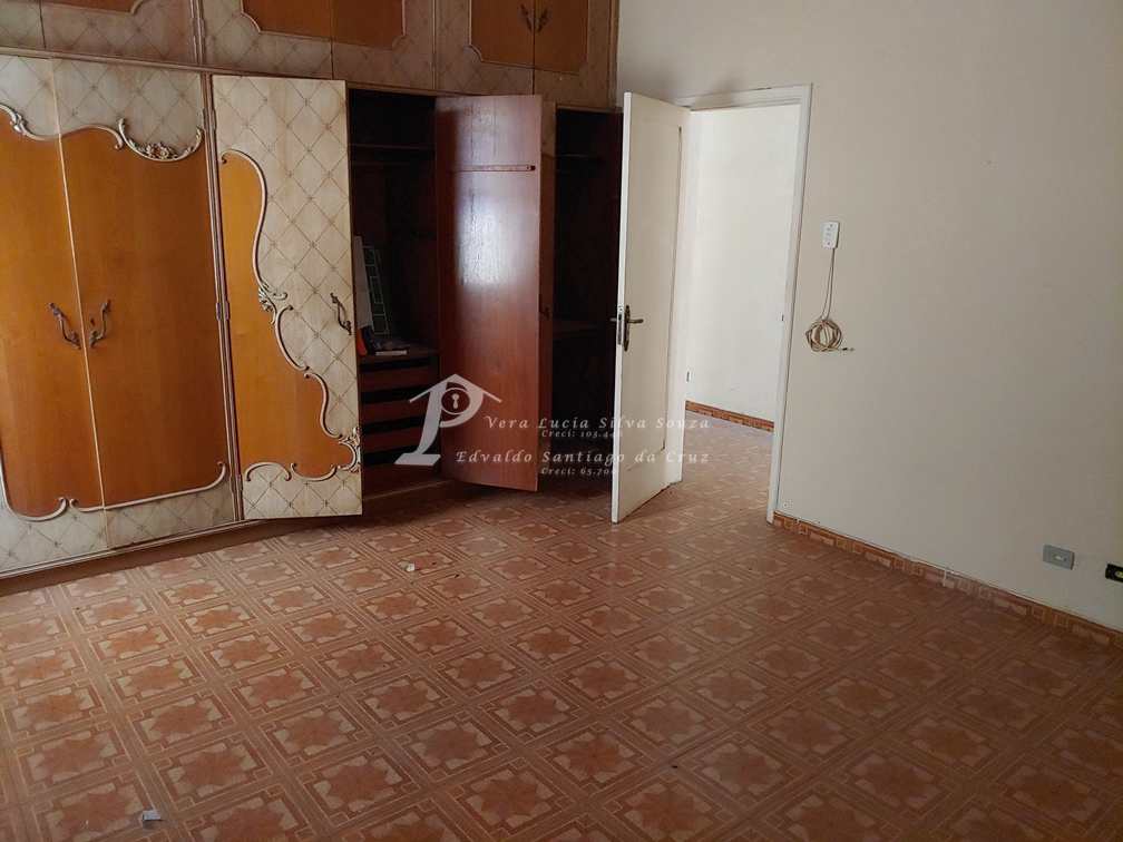 Casa à venda com 5 quartos, 250m² - Foto 10