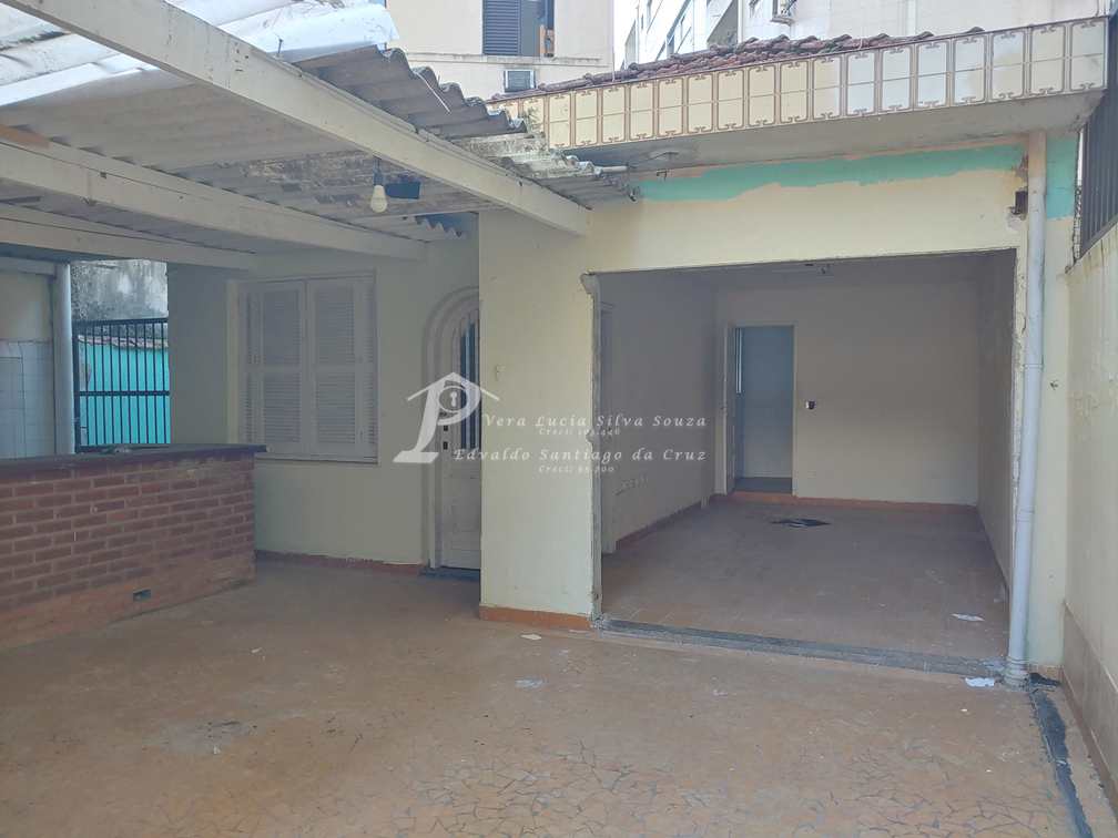 Casa à venda com 5 quartos, 250m² - Foto 2