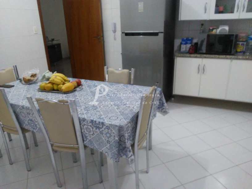 Apartamento à venda com 4 quartos, 180m² - Foto 4