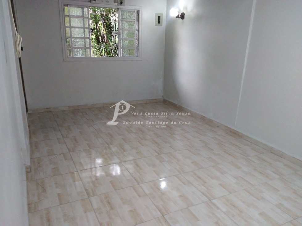 Casa à venda com 2 quartos, 170m² - Foto 2