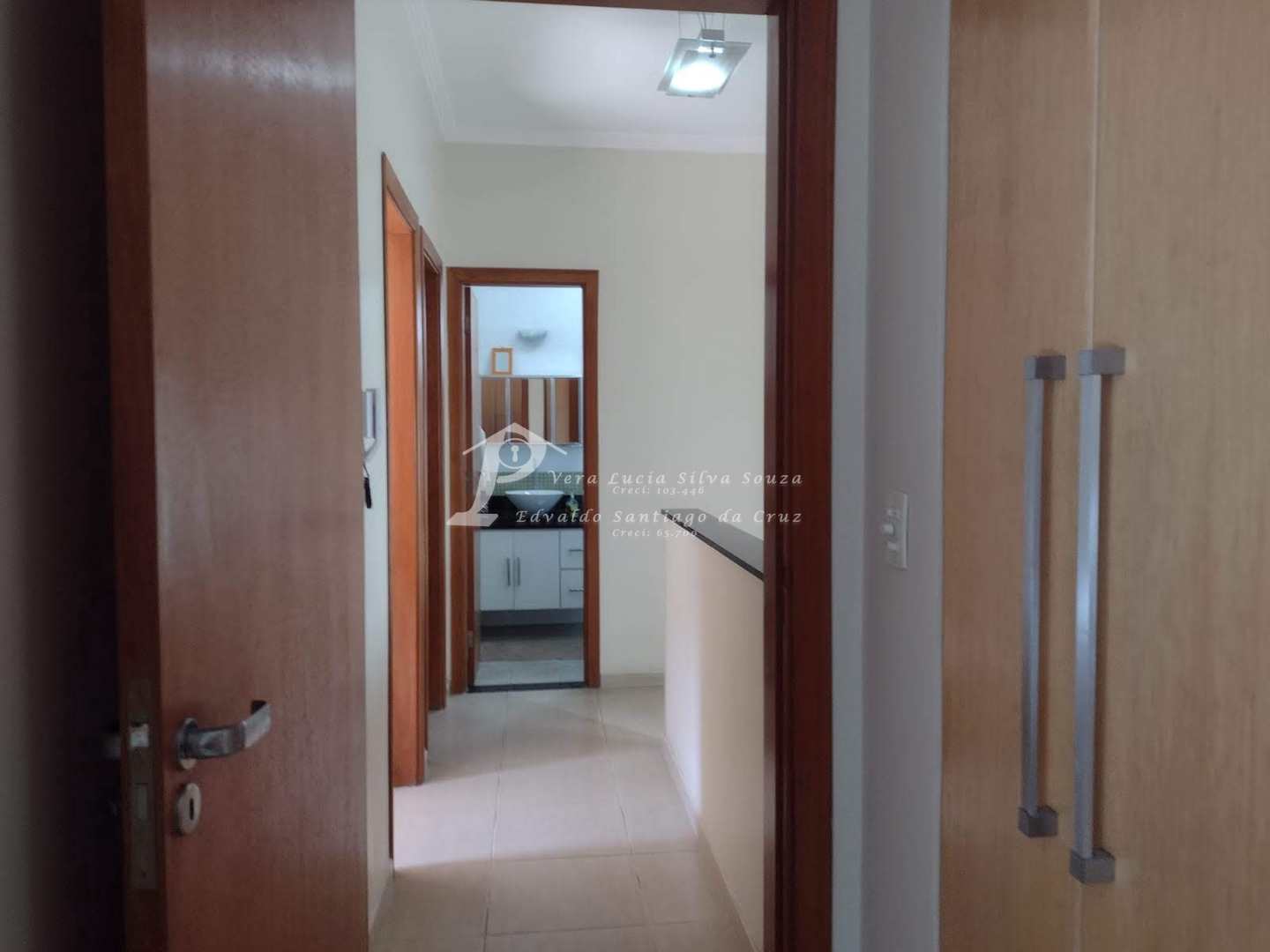 Casa à venda com 3 quartos, 100m² - Foto 17