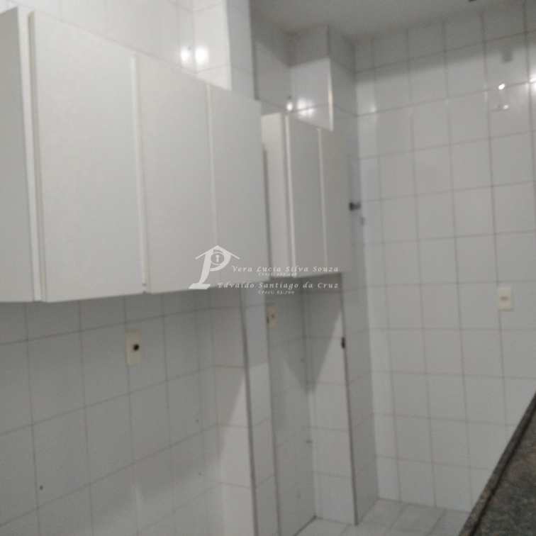 Apartamento à venda com 2 quartos, 77m² - Foto 10