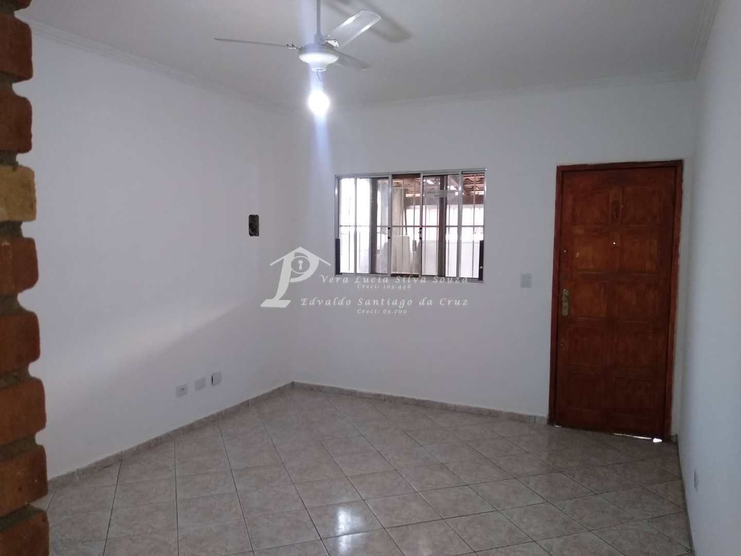 Casa à venda com 2 quartos, 52m² - Foto 1