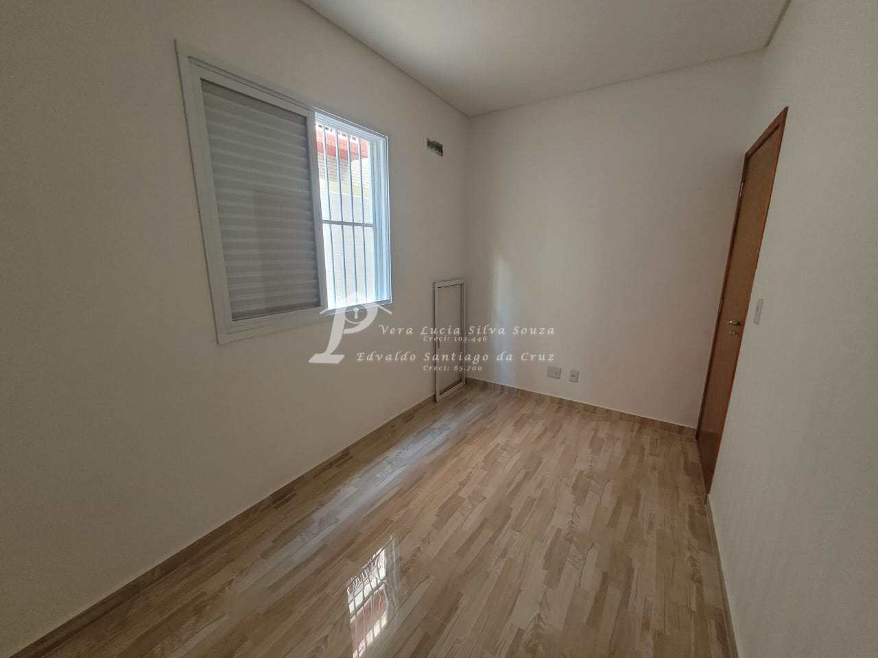 Casa à venda com 2 quartos, 70m² - Foto 10