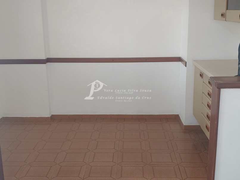 Apartamento para alugar com 3 quartos, 120m² - Foto 5