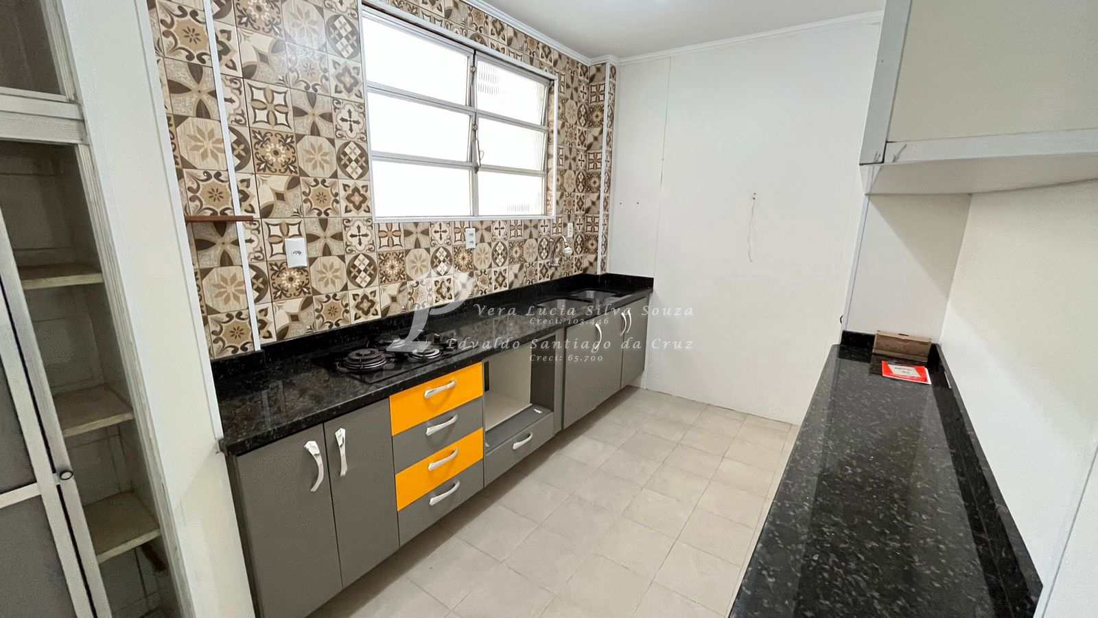 Apartamento à venda com 2 quartos, 73m² - Foto 4