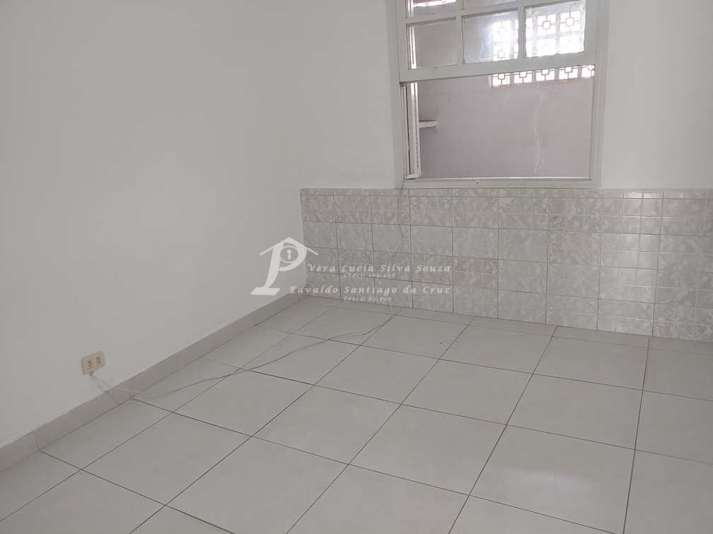 Casa à venda com 2 quartos, 80m² - Foto 3