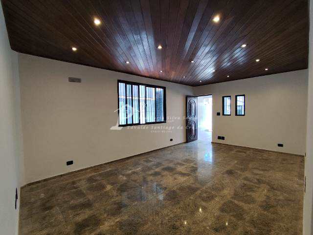 Casa para alugar com 2 quartos, 90m² - Foto 12