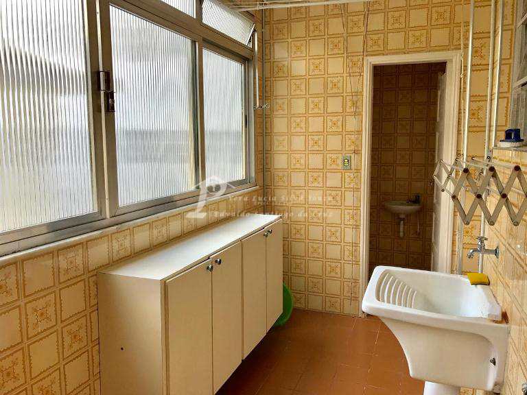 Apartamento à venda com 2 quartos, 104m² - Foto 2