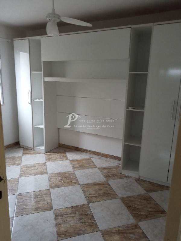 Apartamento à venda com 2 quartos, 70m² - Foto 9