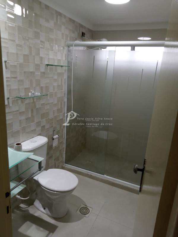 Apartamento à venda com 2 quartos, 70m² - Foto 12