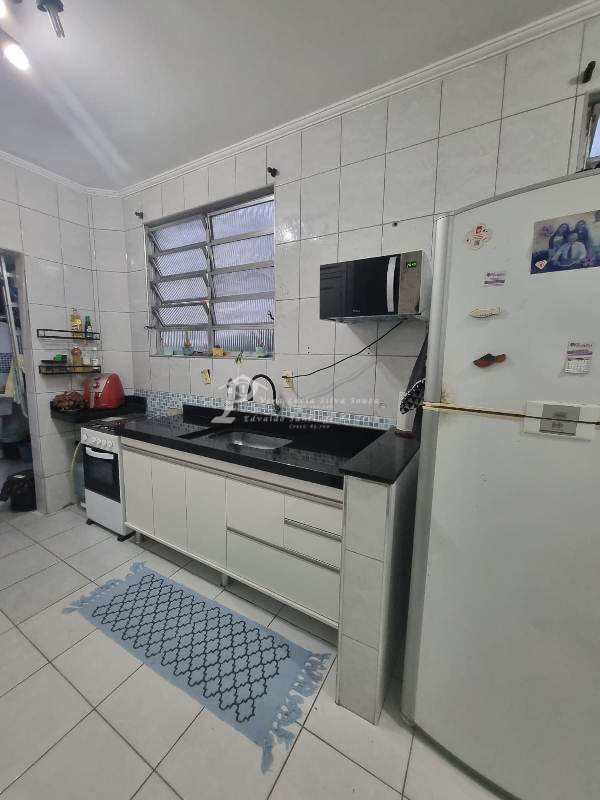 Apartamento à venda com 3 quartos, 80m² - Foto 1