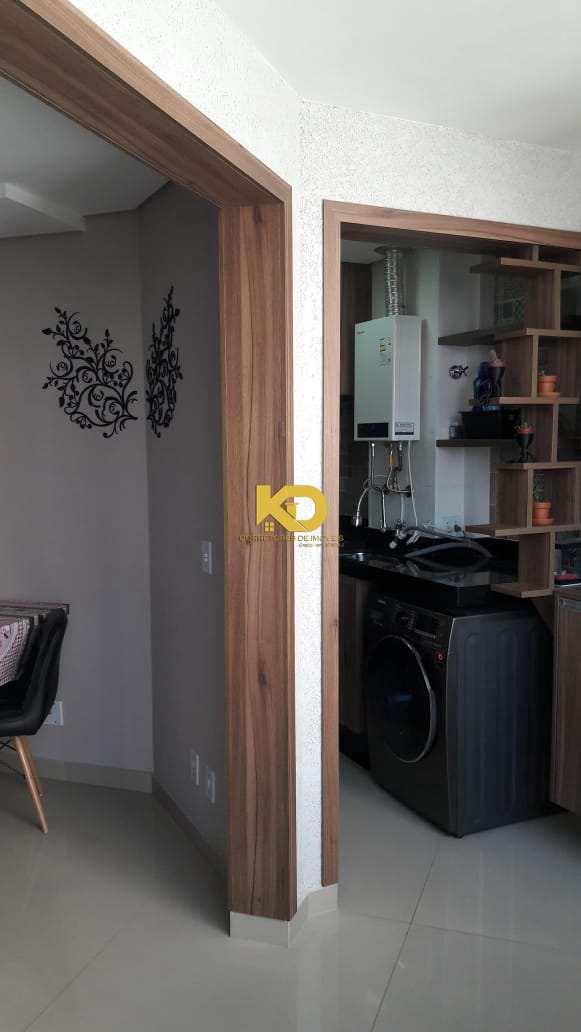 Apartamento à venda com 2 quartos, 65m² - Foto 4