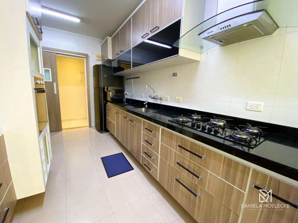 Apartamento à venda com 3 quartos, 140m² - Foto 12