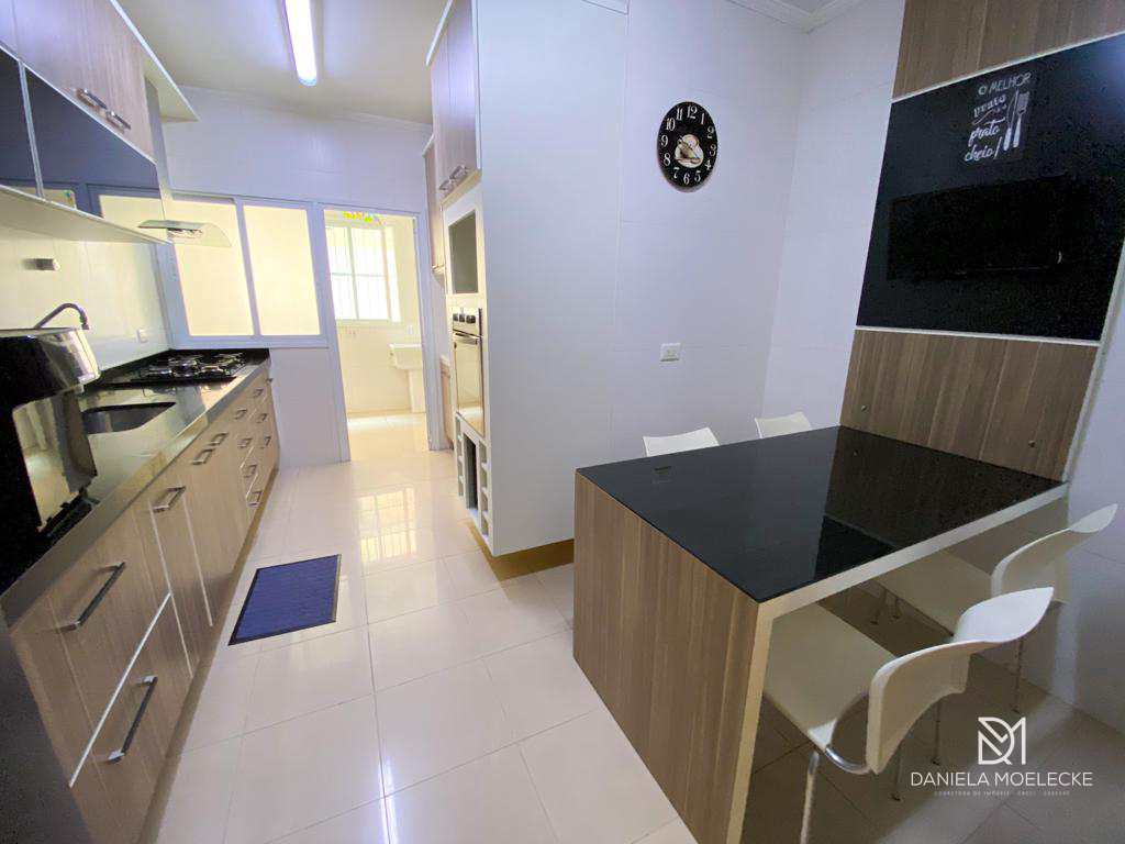 Apartamento à venda com 3 quartos, 140m² - Foto 15