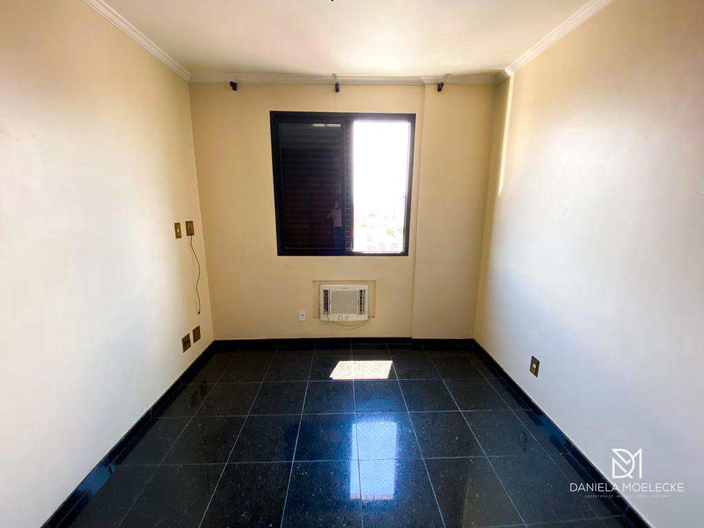 Apartamento à venda com 2 quartos, 115m² - Foto 20